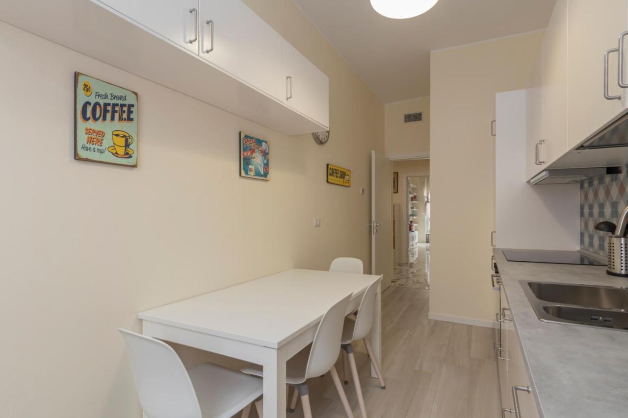 Apartamento Joivy Modern 2Bed Flat With Balcony, 250M From M5 Foppa And M2 Sant'Agostino Milán Exterior foto